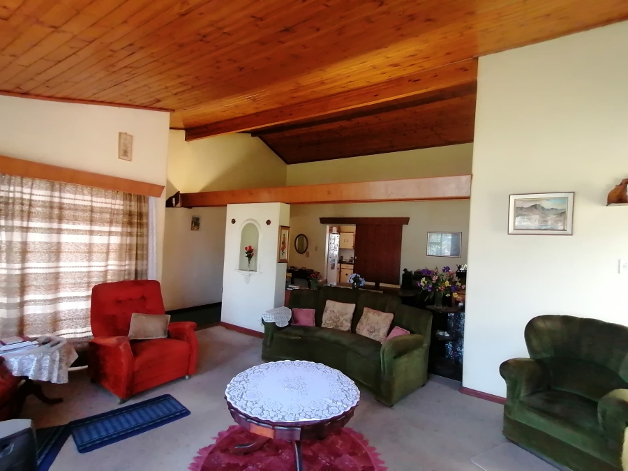 4 Bedroom Property for Sale in Stellenberg Western Cape